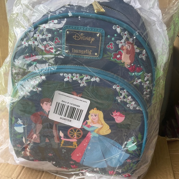 Disney sleeping beauty loungefly - Picture 1 of 3
